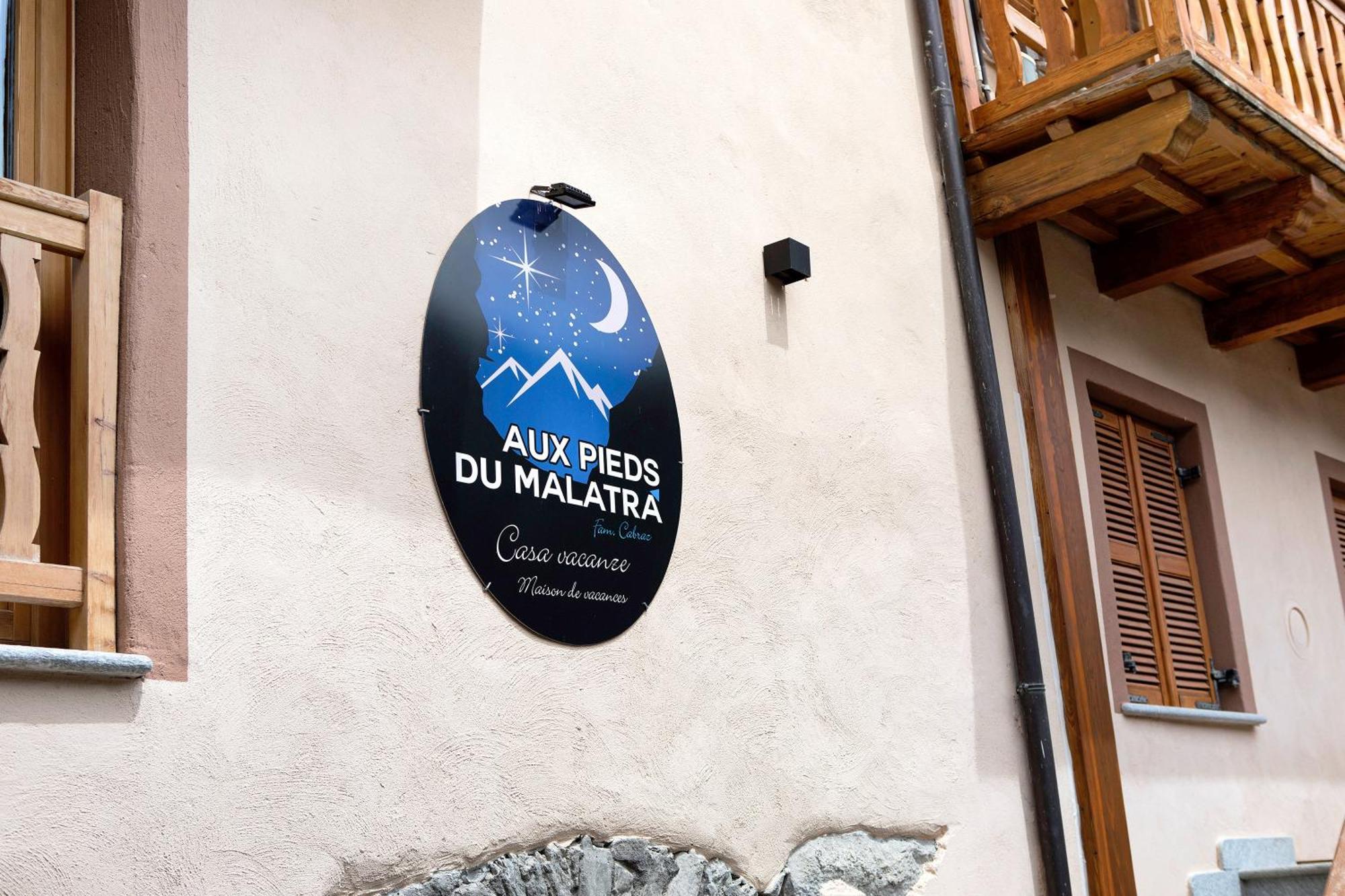 Aux Pieds Du Malatra' 1 Apartment เซนต์-เรมี-อัม-บอสเซส ภายนอก รูปภาพ